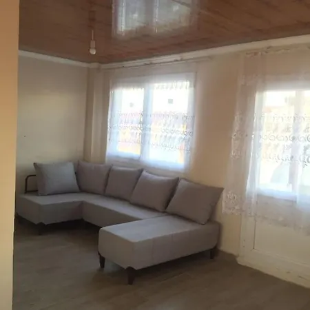 Holiday home Guezel Ev *